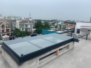 Mái kính trượt mở 100% Quận 2