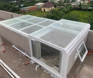 Giếng trời kết hợp lối lên thăm sân thượng tự động long an