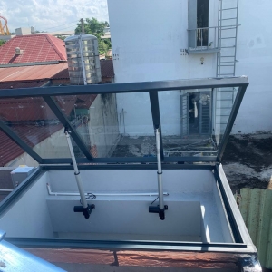 Công trình thiết kế thi công giếng trời lật mở tự động tại Thủ Đức