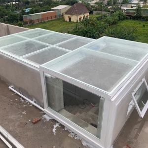 Giếng trời kết hợp lối lên thăm sân thượng tự động long an